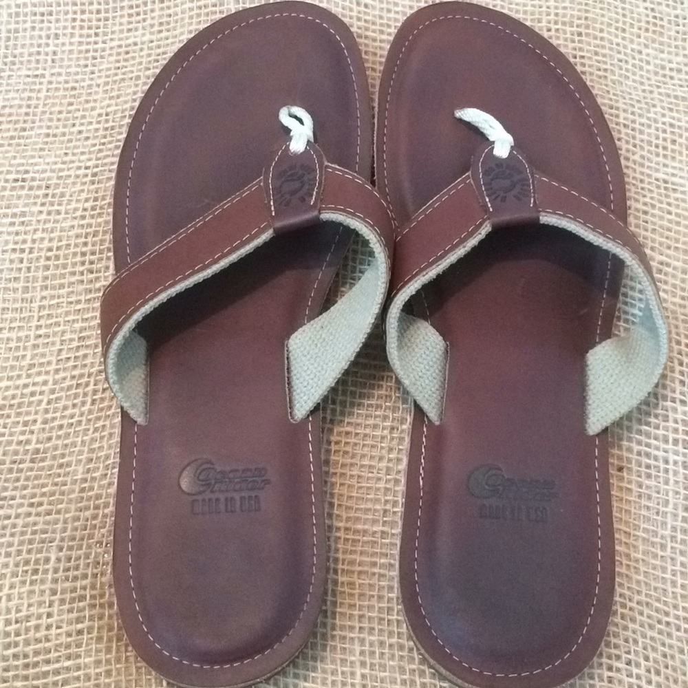 Ocean Rider 12M leather men's flip flop made USA
